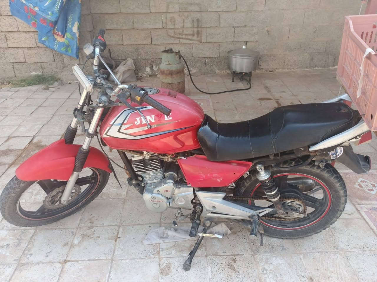 البيع سعر 300بي مجال ديالى حمرين راسلني وخاص رقمي ***********
