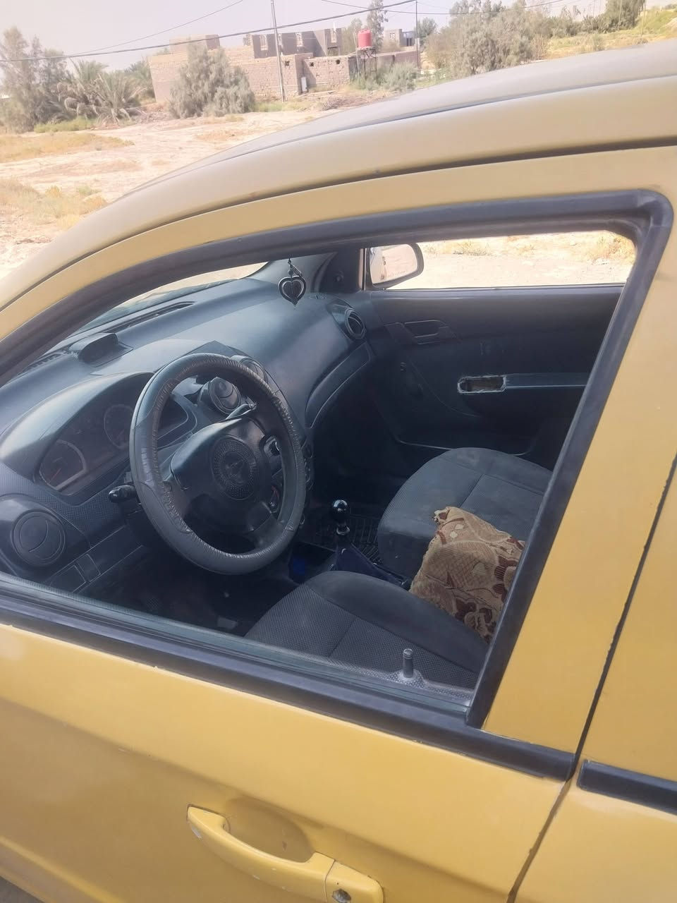 السلام عليكم
سياره أفيو ٢٠٠٧ 
كير مكينة مكفولات 
سياره جاهزه 
السعر ٣٣ وبيه مجال 
بيع مستعجل 
للتواصل اتصل ‭***********‬
