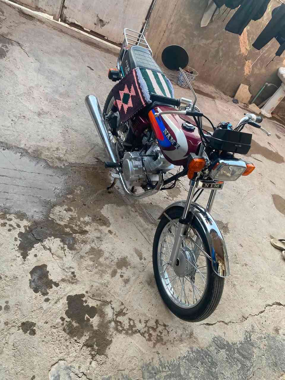 سلام عليكم شباب دراجه البيع موديل 27 السعر 750 وبيهه مجال وراق سكنر وشراي بخدمته.  ***********
