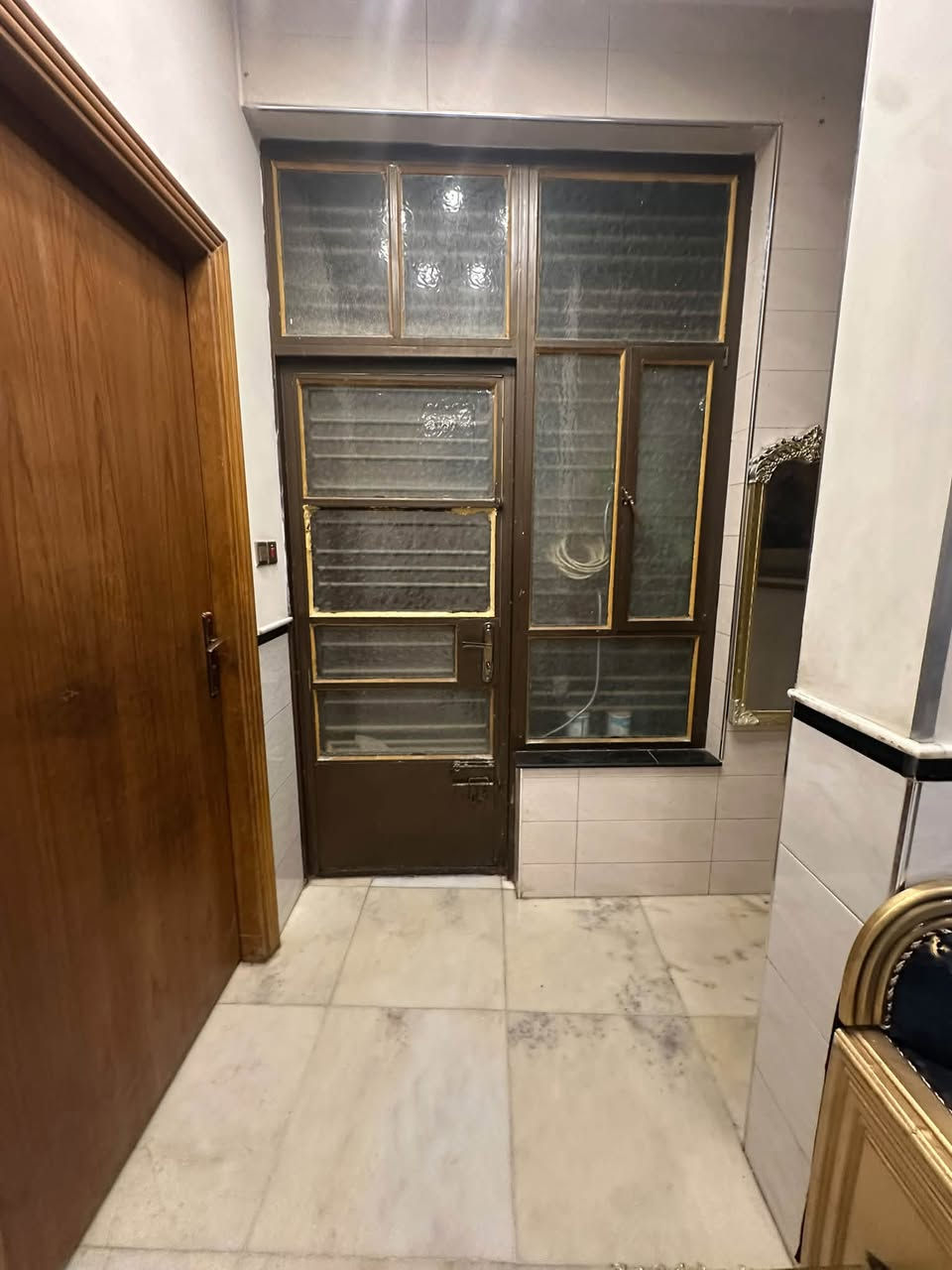 دار للبيع زراعي 
بيت مساحه 200 م 
*يحتوي ع 4 غرف نوم بنظام حديث وبنظام سويت 
*استقبال + هول + حمام 
*يحتوي ع مطبخ حار + بارد 
*يحتوي ع منور عدد 2
البيت داخل خارج مرمر + متكامل من كلشي 

موقع الدار 
الدوره -زراعي ابو كرار -شارع ابو خليل - مقابيل شارع الصحه 

للسعر و اكثر تفاصيل الاتصال ع الرقم + واتساب
***********
