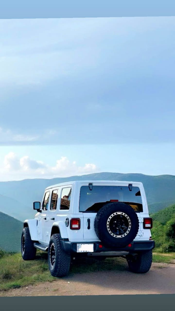 Jeep Ranglar (SAHARA) 2023
جیب ڕانگلر فوول مواسەفات ٦ پستن کوشین چلد ناو سۆر سوکان ڤۆڵیۆم شاشە گەورە گێڕ تۆماتیك و عادی دەبڵ ئەکسل ٢٩ میل ڕۆیشتییە
سەیارەکە یەک بستی تعدیلە بێ ژۆرێ بێ إڕباگ
گێڕ و مەکینە بە شەرت
بە ناوی خۆمە هەموو شتی نووێیە
شوێن هەولێر
*********** أربيل, العراق
