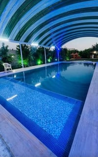 مزرعة جبل لبنان • مسبح • استقبال عوائل