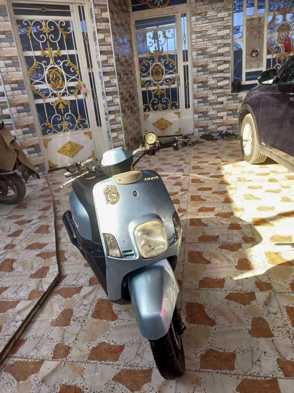 سلام عليكم 
دراجه للبيع بوليس كابريتر 
الدراجه كلشي ما عوزه كامله الدراجه ما مفتوحه 
الدراجه نضيفه السعر خاص
مكاني ناصريه سوق الشيوخ ناحيه الفضليه الإستفسار ***********اتصال ويوجد واتساب
