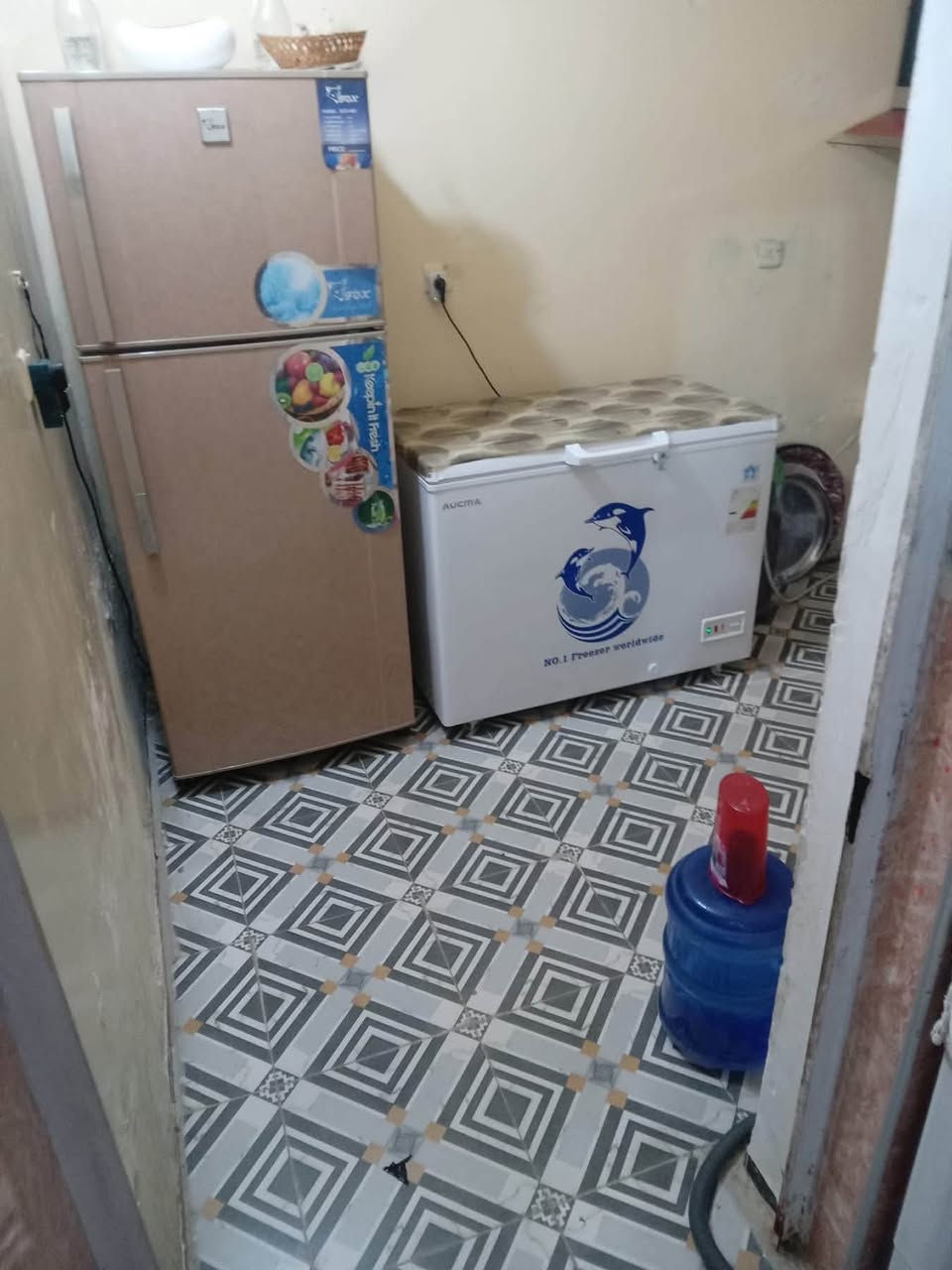 السلام عليكم بيت للبيع خلفي مساحة ١٠٠م طابو زراعي منطقة حي السفير قرب منتزه الكفاءات
السعر٦٠ مليون وقابل للتفاوض للاستفسار ***********
