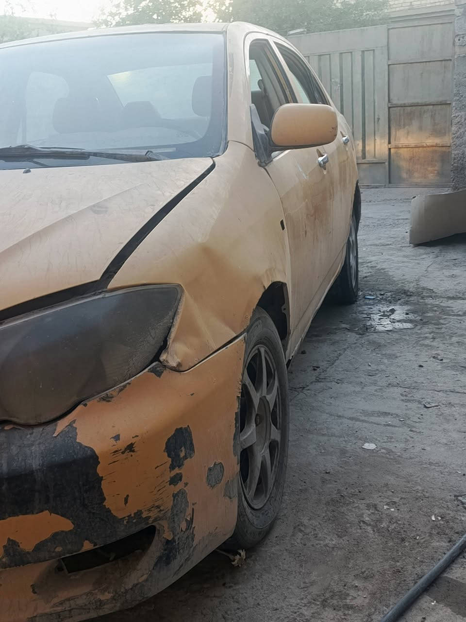 السلام عليكم سياره عرض للبيع سياره سعرها ب 20 كوكب للتفاوض سياره بها غرامات رقم صدامي محرك قايم سياره شويه تعبانه بس انه ما اعظمها لا اعظمها حلو بغداد سعرها سعرها 20 ورقه وقابل للتفاوض سياره بواجه 2012 السنويه بي واي دي بالسمنه بس رقم صدام اتصل وياي على هذا الرقم واتساب‏‪***********‬‏
