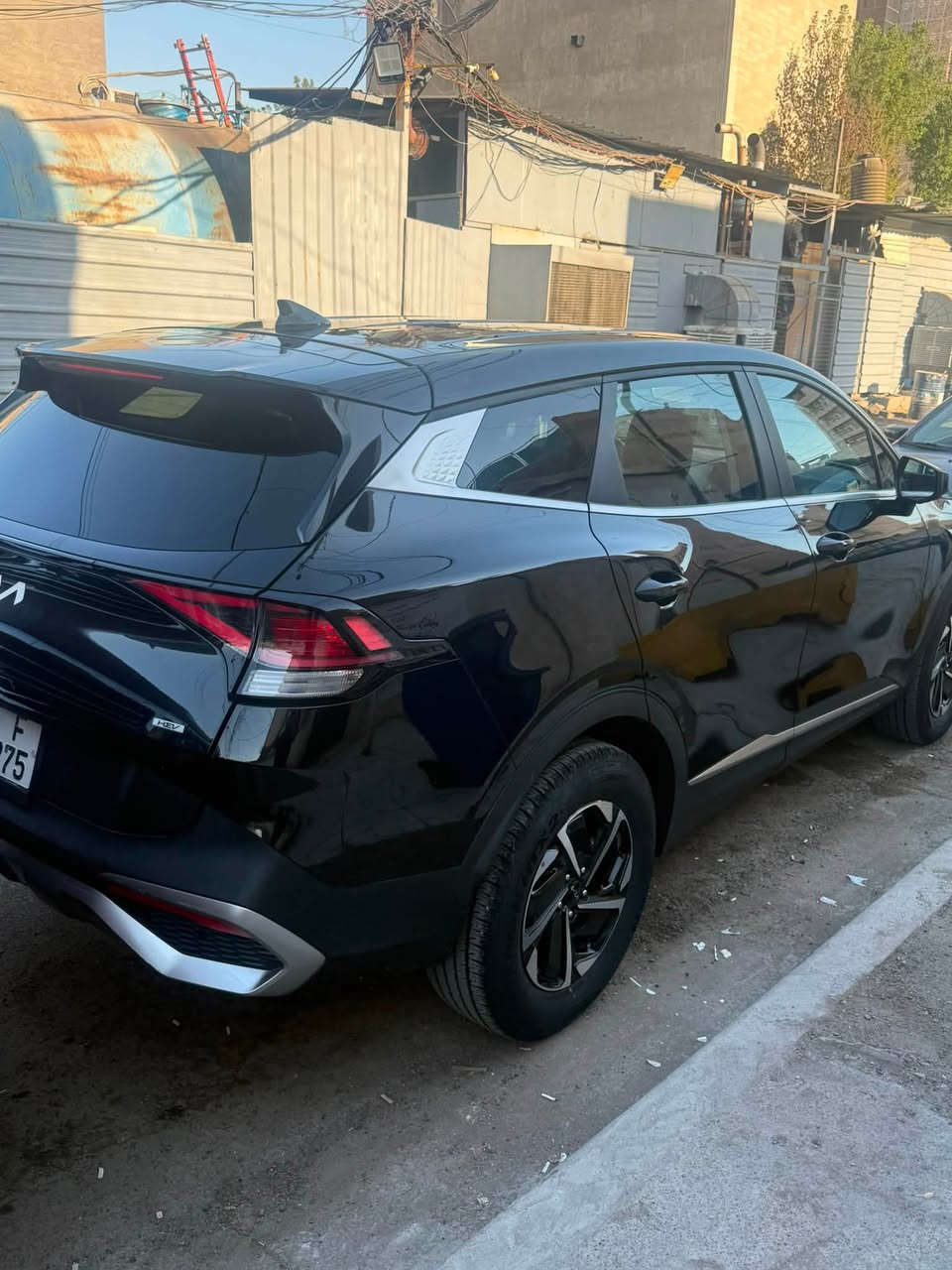 سياره سبورتج موديل ٢٠٢٣مرقمه جديد هايبرد بانزين حادثهه موضح بصوره مكاني المنصور السعر ١٤٨هاذه رقمي ***********
