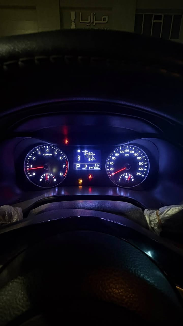 السلام عليكم 
سيراتو للبيع خليجي 2019 محرك 1600 رقم بغداد بسمي 
سياره نضيفه مابيها اي نقص
صبغ باب خلفي وشويه من الجاملغ اثر شخوط 
بدون دواخل مكان السياره الانبار 
السعر 134وبيها مجال 
للاستفسار ***********
