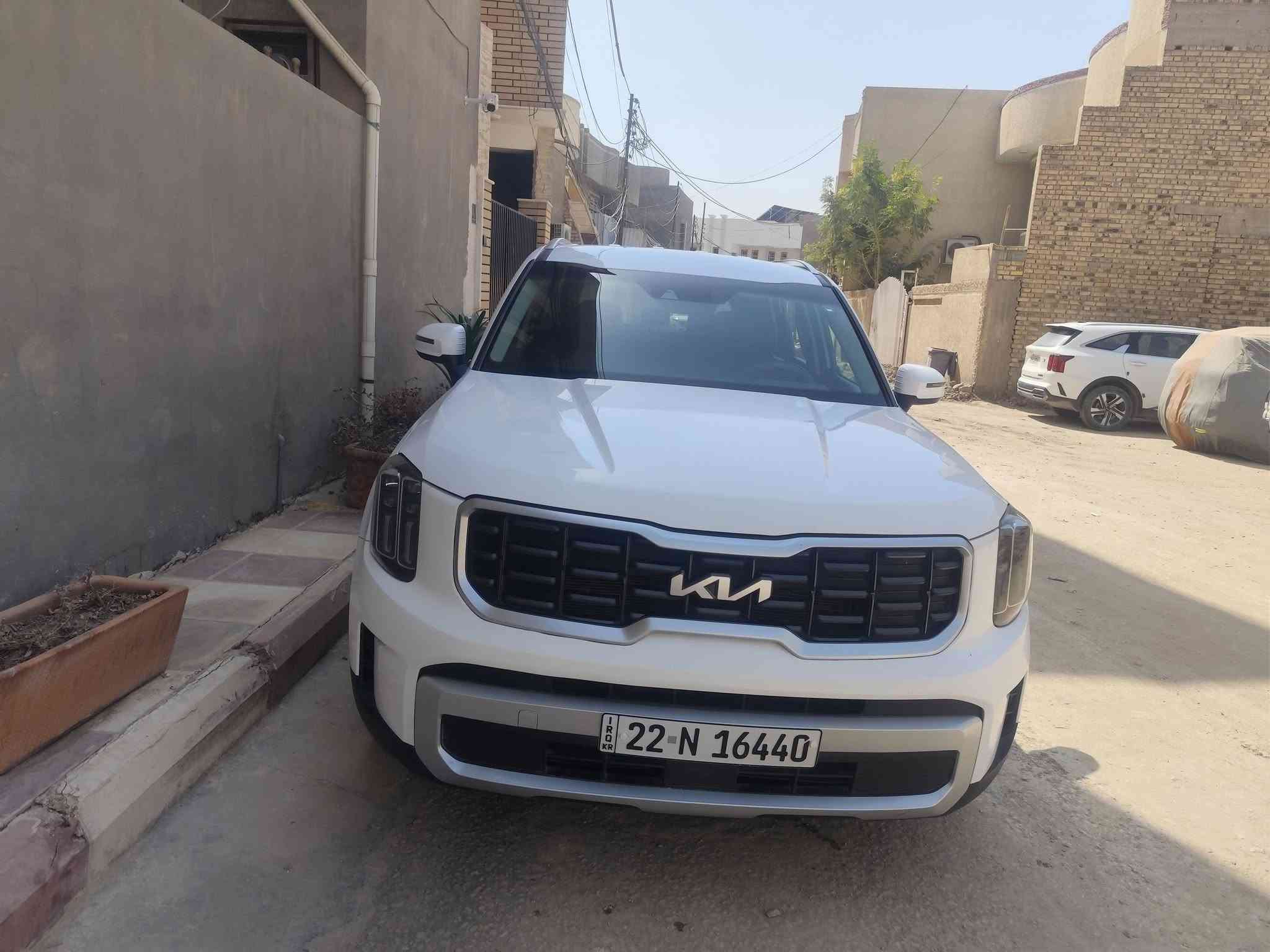 السلام عليكم
كيا تلورايد 2023  وارد امريكي مواصفات 4x

•قطعتين تبريد خلفي منفصل 

•داخل جلد كشن كهرباء 

•بصمة وتشغيل عن بعد

•كشن خلفي منفصل vip

•دفع رباعي مكينة3800 ستة سلندر 

•شاشة كبير متصل 

•ردار امامي مع رادارات360محيطي 

•اوتو ستوب 

•كامرة دوارة 

•خمسة انضمة قيادة 

•حساس امامي خلفي 

•تحكم ستيرن كروز سرعة 

وباقي المواصفات المعروفه

ماشية 40000 

حادثه حافه البنيد فقط رش ربع البنيد فقط بدون دواخل وبدون شاصي وصور الحادث موجوده 

*********** واتساب + اتصال
مكانه الحله
