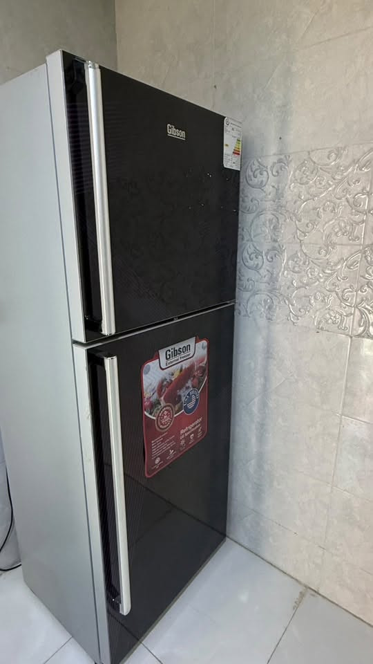 للبيع ثلاجه جيبسون 23قدم  صالنه سنه ونص من ماخذيها تجميد ونضافه فول تجي تفحص وشوف يالله تاخذها وتوصل باب بيتك  سعرها 450وبيها مجال مستعجلين ع بيعتها لأغرض الانتقال إلى محافضه اخره للاستفسار ***********ورقم بي واتساب مكانه شافعيه ام عباسيات
