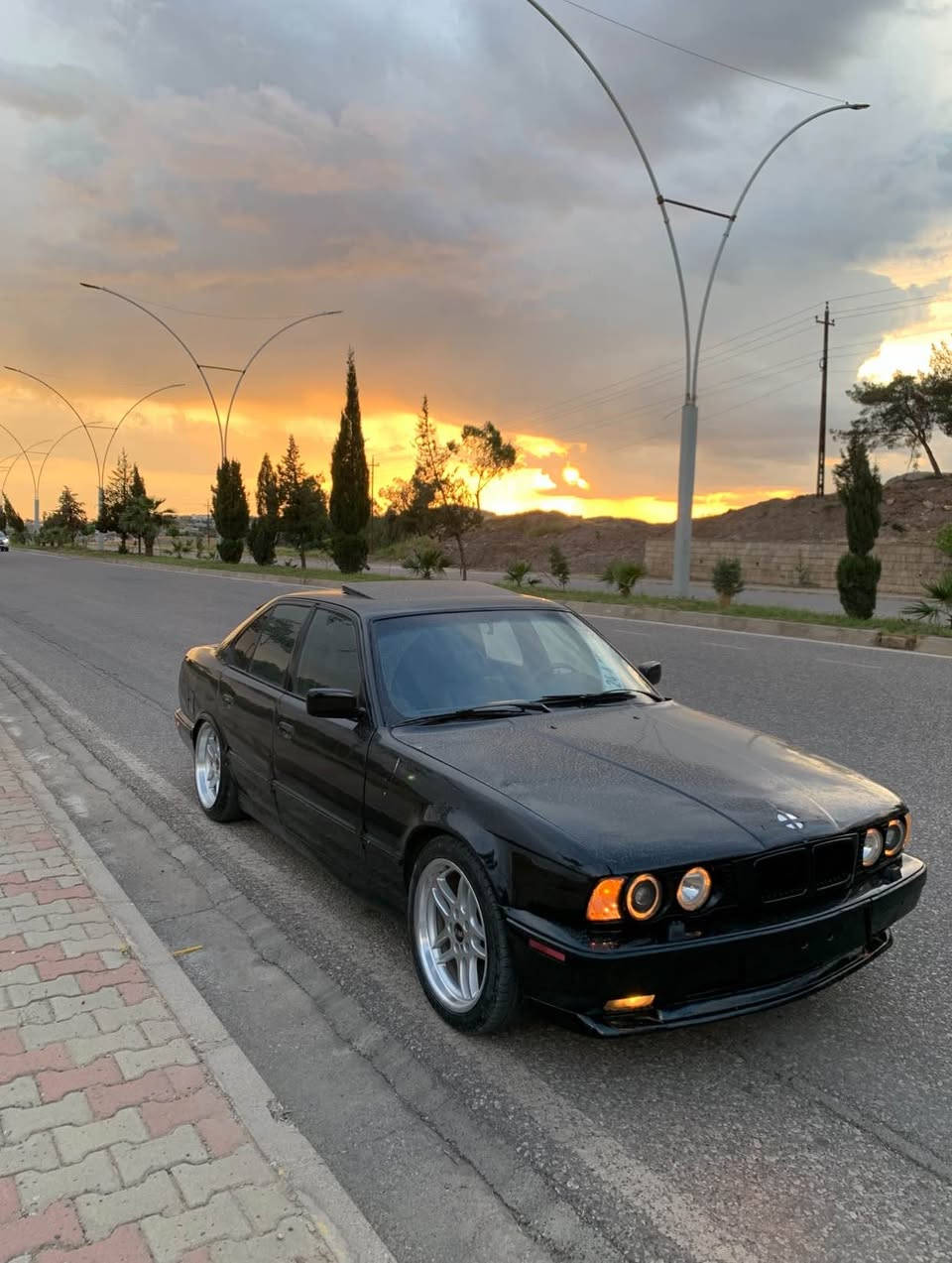 Bmw520فول فول به س گير عاديه بي ده عمه وبي مسره فه رقم و سنوي جديدن سياره سر نافي منه كوشن جلد ويل mو چارتايت جديد يل بن …اگر سياره كا بدلي من هه بو دي تبديليش كه م *********** الشيخان, نينوى
