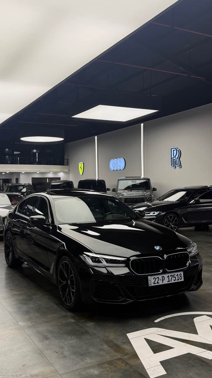 بي ام 530i • ٢٠٢٢ • ٤٩٠٠٠ ميل