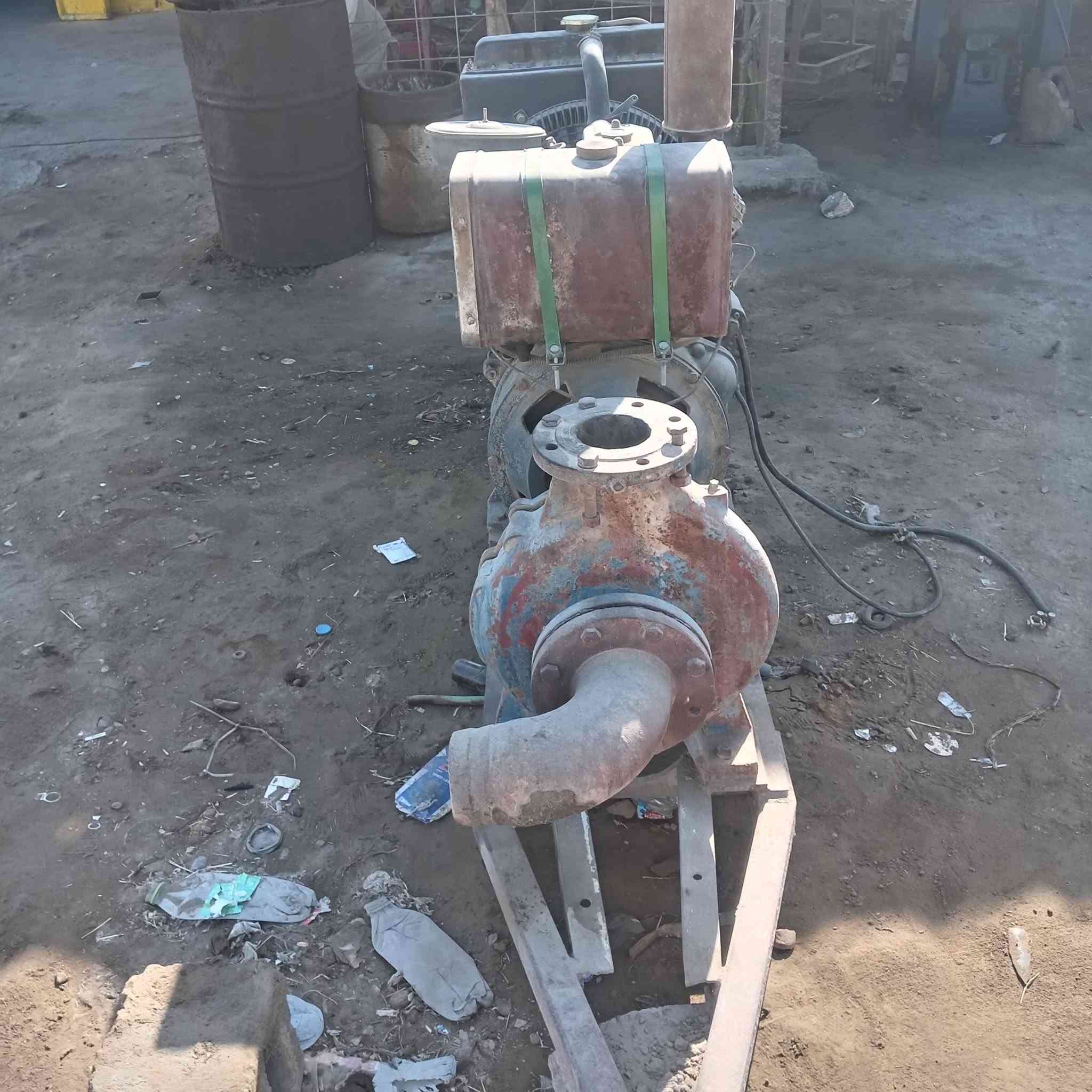نحالة ماء بيركز صيني ٢ بستم ضغط عالي مع خنزيره ماء 5*5 جاهزه شرط الشغل بابل المحاويل *********** السعر مليون
