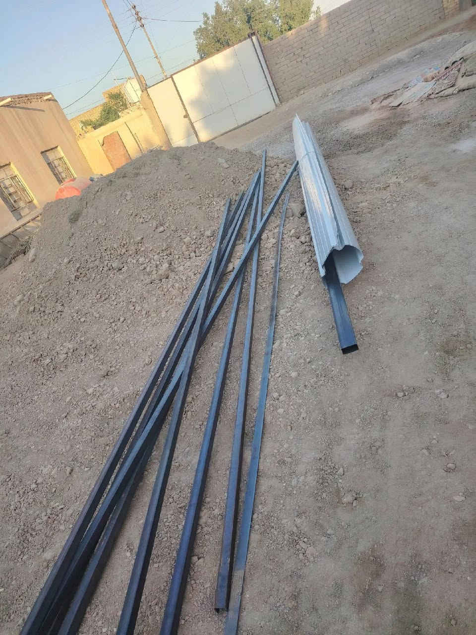 حداد متنقل في عفك عمل اليوم  مخزن لا حد الزباءن بنسب السعار) شعندك نجيك للبيت نرماده باب تايرات باب سلايت تبديل شباك   بنسب السعار /رقم الهاتف انتصال  واتساب ***********)انتصال مباشر👇🏽*********** @إشارة 
 ﴿وَمَن يَتَّقِ اللَّهَ يَجْعَل لَّهُ مَخْرَجًا * وَيَرْزُقْهُ مِنْ حَيْثُ لَا يَحْتَسِبُ﴾. @إشارة @إشارة 
#الجميع
