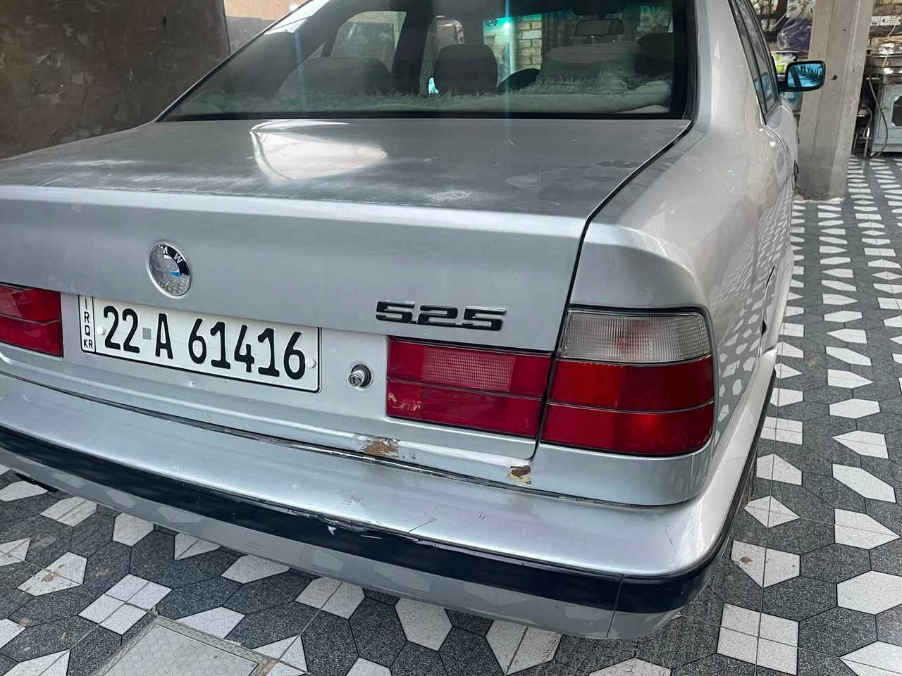 السلام عليكم للبيع BMW
موديل525بلاد السيارة بدون حادث عدا طختين عندي مرفقات بالصور بالصندك والباب الخلفي
مسكر فانوص السيارة خير من الله 
نقص فقط تبريد تركتة وطار الغاز
السيارة مال جناي 
الدخل مخمل بلادي
رقم اربيل باسمي سنوية لل٣٠
  تحويل ثاني يوم 
السعر64 مجال قليل
الرقم ***********
