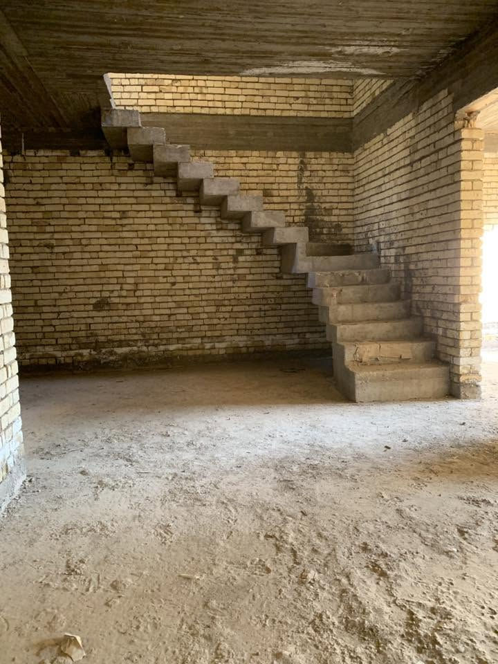 للبيع هيكل ١٥٠ متر
واجه ٩/٣٣ نزال١٦/٣٠ 
العنوان لبو عيثه مجمع السلطان الاول قرب المدارس
الشارع ١٠ رقم القطعه ٧٩٢
الاسنفسار ***********
