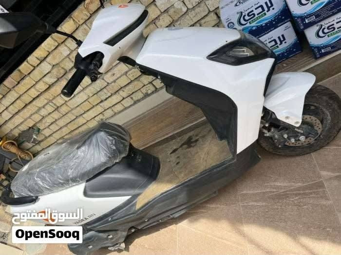 السلام عليكم دراجه شحن مستعمله جديده موديل ٢٥
بصمه
نظام R
بطارات ليثوم عدد ٦
لايت عالي ناصي
اشاره
سرعتها ٥٠
***********
