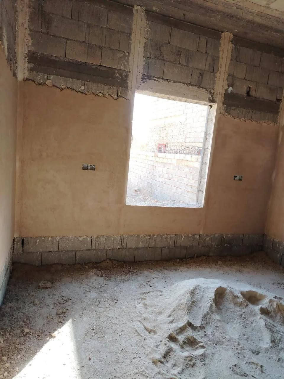 كادر كامل • جص • متفرغ للعمل