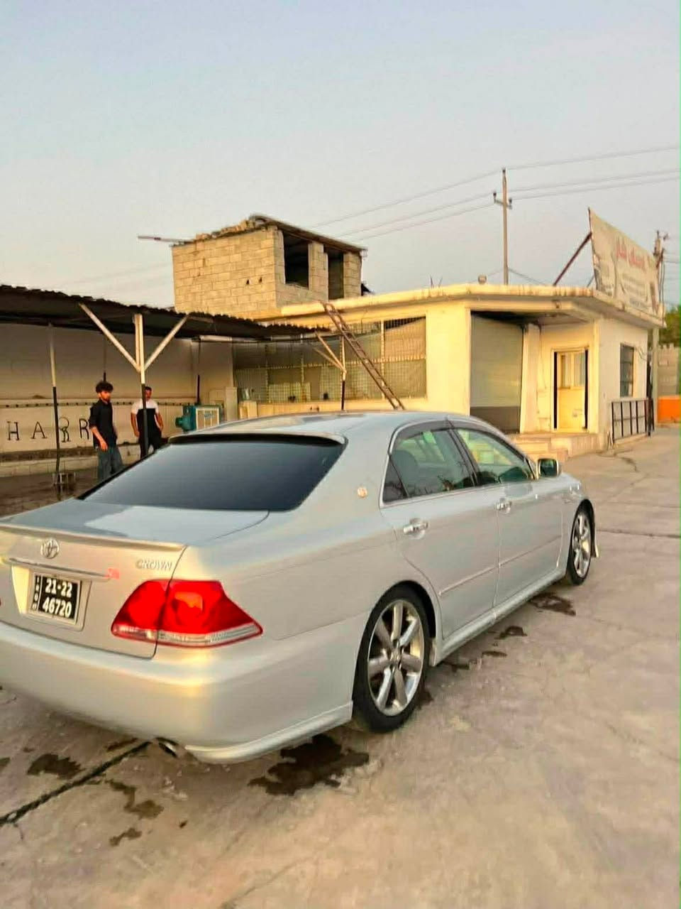 شاهینە سپۆرت 182 براوە
فول فول مواسەفات 
جلد ، هیتەر ، سلاید 
سەیارەکە زۆر پاک و جوان و زۆر ریکە هیج کێشەیەکی نییە سەیارەکە بارکۆدی هەیە تەنها رەقەمەکەی ماوە وەری گریت 
بۆ بۆیاخیش سەیارەکە ٢ پارجەی بۆیاخ دوبەیە دەرگای سایەق و دوای سایەق 
نرخ ٥٦ گەلاو مەجالێ برایانە
***********
