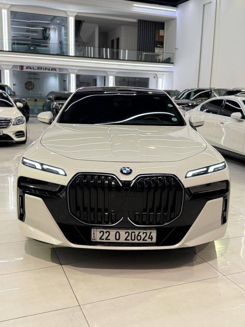 BMW 740i M PACKAGE 2023
Engine: V6 3.0 Turbo 🚀 
ژمارە هەولێر جاهیز 
30 هزار روشتووە 
بێ دەعم,, بێ بویاغ 💎 
دوو پارچە کلێری ئەمریکایە 
بێ ناوگرتن 
بێ ئێرباک 
پێش و پشت کەپس 💯 
وارد ئەمریکی 🇺🇸 
داخل قهوای بیلادی 🤎
سەقف لید,, داتاشوو ,, بانوراما,, شەغال,, 360دەرجە رادار , کامیرە , حساس .... 
نرخ 660 وەرقە و مجال 
📍شوێن هەولێر 
~~~~~~~~~~~
***********
***********
~~~~~~~~~~~
BMW 740i M PACKAGE 2023
Engine: V6 3.0 Turbo 🚀 
رقم اربیل جاهز 
ماشي 30 الف
بدون حادث,, بدون صبغ 💎 
بیها قطعتین کلیر امریکا 
بدون داخل 
بدون ایرباک 
بجم خلف کبس 🔥 
وارد امریکي 🇺🇸 
داخل قهواي بلادي 🤎 
سقف لید , داتاشو, بانوراما, شغال, 360 دەرجە رادار , حساس, کامیرة ....
سعر 660 ورقة بي مجال 
📍مکان سیارة اربیل أربيل, العراق
