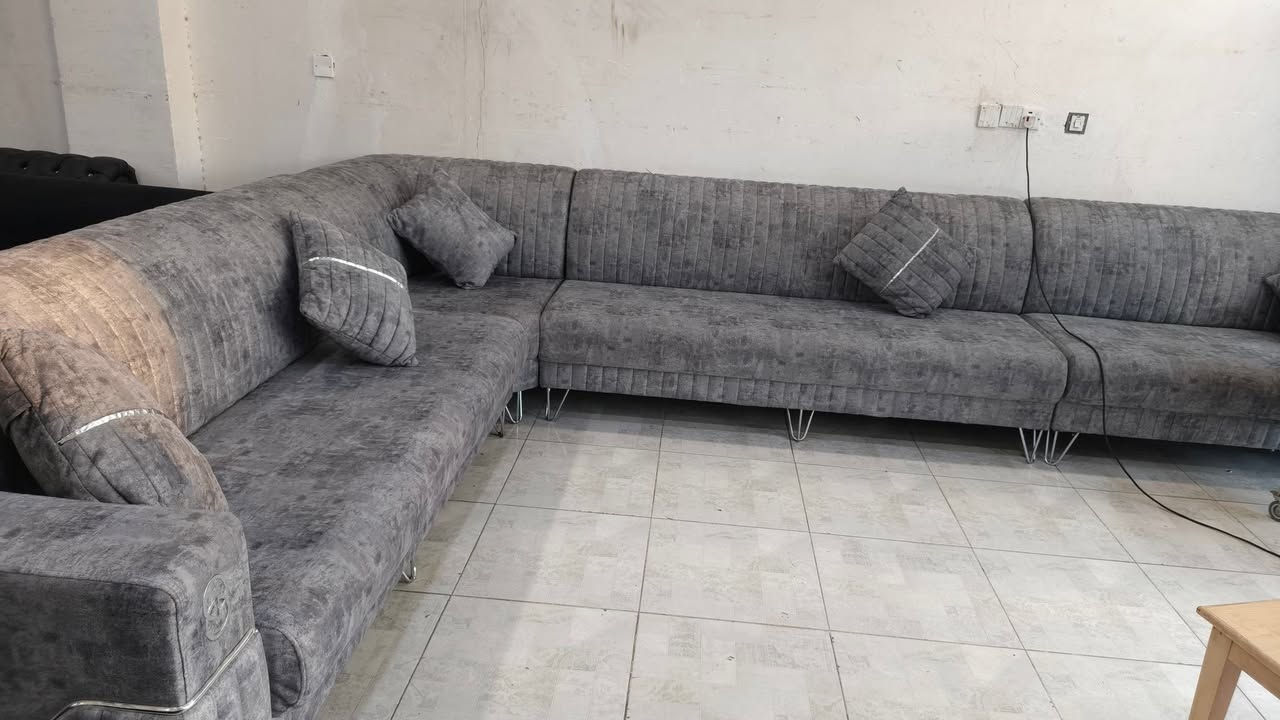 ديوان للبيع كلش نضيف مابي عيب الشراي يتصل على هذا الرقم بي واتس***********

