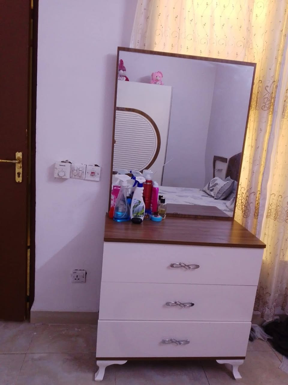 مكلف بنشر سعر ٢٠٠ الف نضيف مع دوشك أيضا 
***********
