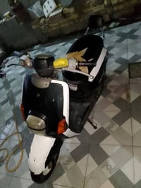 بوليس • للبيع • مجال
