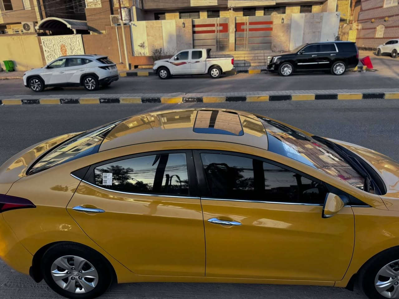 الانترا موديل ١٥ خلجيه فول من عده البصمه محرك 1800 ضرر فقط باب الخلفي مرخه دخم تاير جديد محرك وكير ع شرط تبريد ثلج دوشمه جديده سفره جديده السياره حلوه ونضيفه احله من الصوره السعر 118 وبيه مجال حك الجيه اي ستفسار اتصل ع صاحب السياره***********
