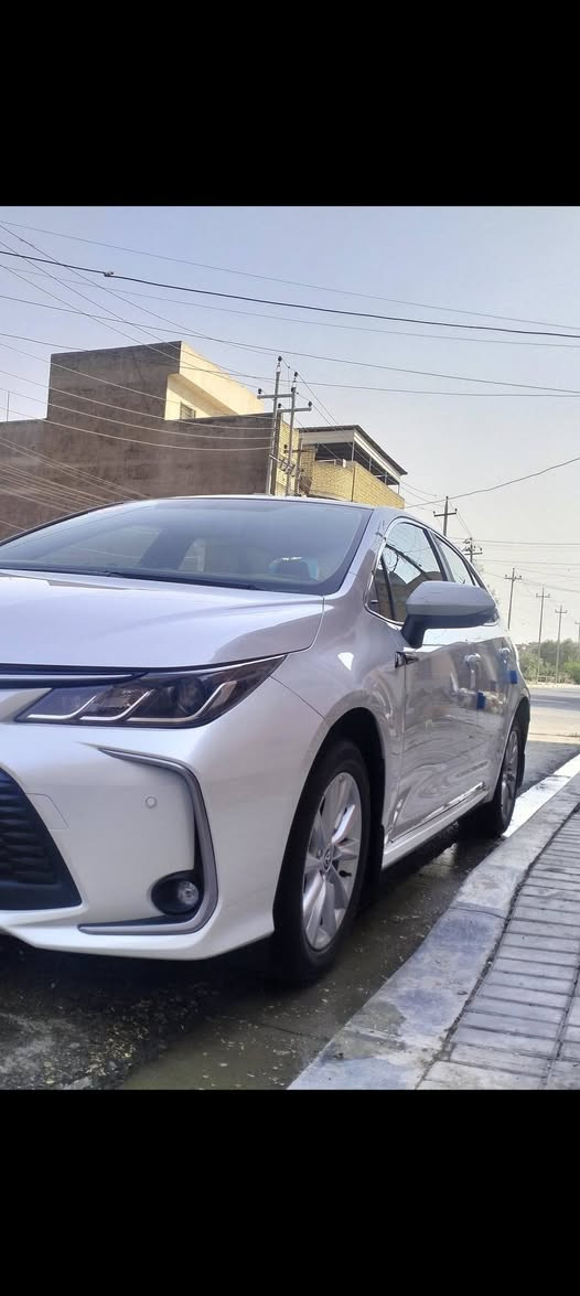سلام عليكم 
تويوتا كورلا صالون ساز بنزين موديل 2024 كفالة عامه ماشيه 37 بعدها بالضمان فول مواصفات 
أبيض صدفي 
***********
البصرة ياسين خريبط
