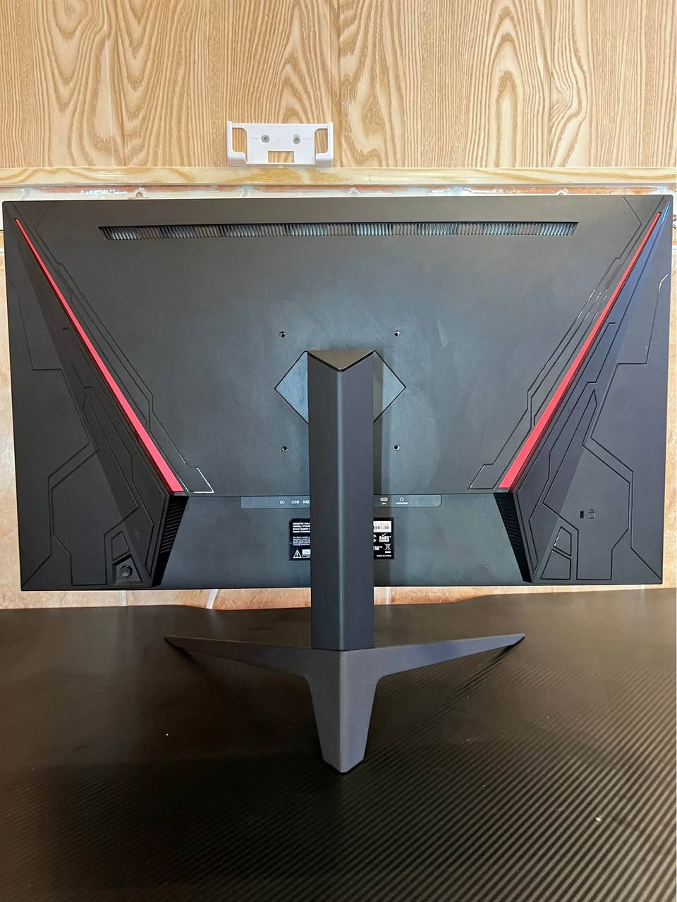 Size: 27 inches flat 
Resolution: 2560 x 1440 (2K QHD)
Panel Type: Fast IPS 
Refresh rate : 165Hz 1ms 
Brightness: 300 nits
2X HDMI (2.0)
2X DisplayPort (1.4)

كارتۆن و كامل ئه‌شیا , گه‌یاندن به‌رده‌سته‌
كامل الملحقات , و التوصيل موجود
+9647502396988
0️⃣7️⃣5️⃣0️⃣2️⃣3️⃣9️⃣6️⃣9️⃣8️⃣8️⃣
WhatsApp / Telegram / Viber كويسينجاك, أربيل
