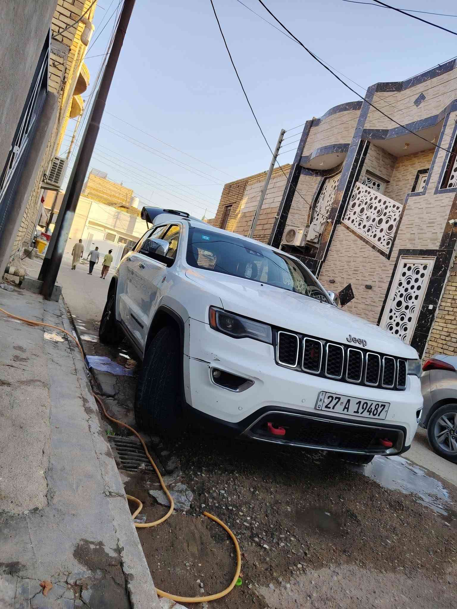 للبيع جيب موديل 18معلايه 23 موصفات ترال هاك اعلى فئه رادار امامي رادار جانبي تحديد مسار كشن حار بارد خزن ميموري شفتات ستيرن جنطه كهرباء ستيرن كهرباء حساس امامي خلفي توقف ذاتي فتحه سقف  مكينه 5700 هيمي سنويه بسمي جديده ***********

