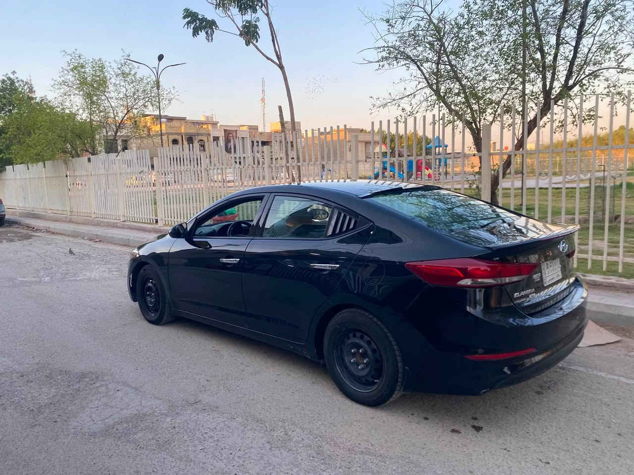 النترا موديل 18 أمريكي بيه ٣ قطع  بدون دواخل كير مكينه تبريد كفاله. محرك 2000 دوش كير ايتي  مكاني بغداد الكرخ السعر٩٨   صور حادث بلمنشور.  ***********
