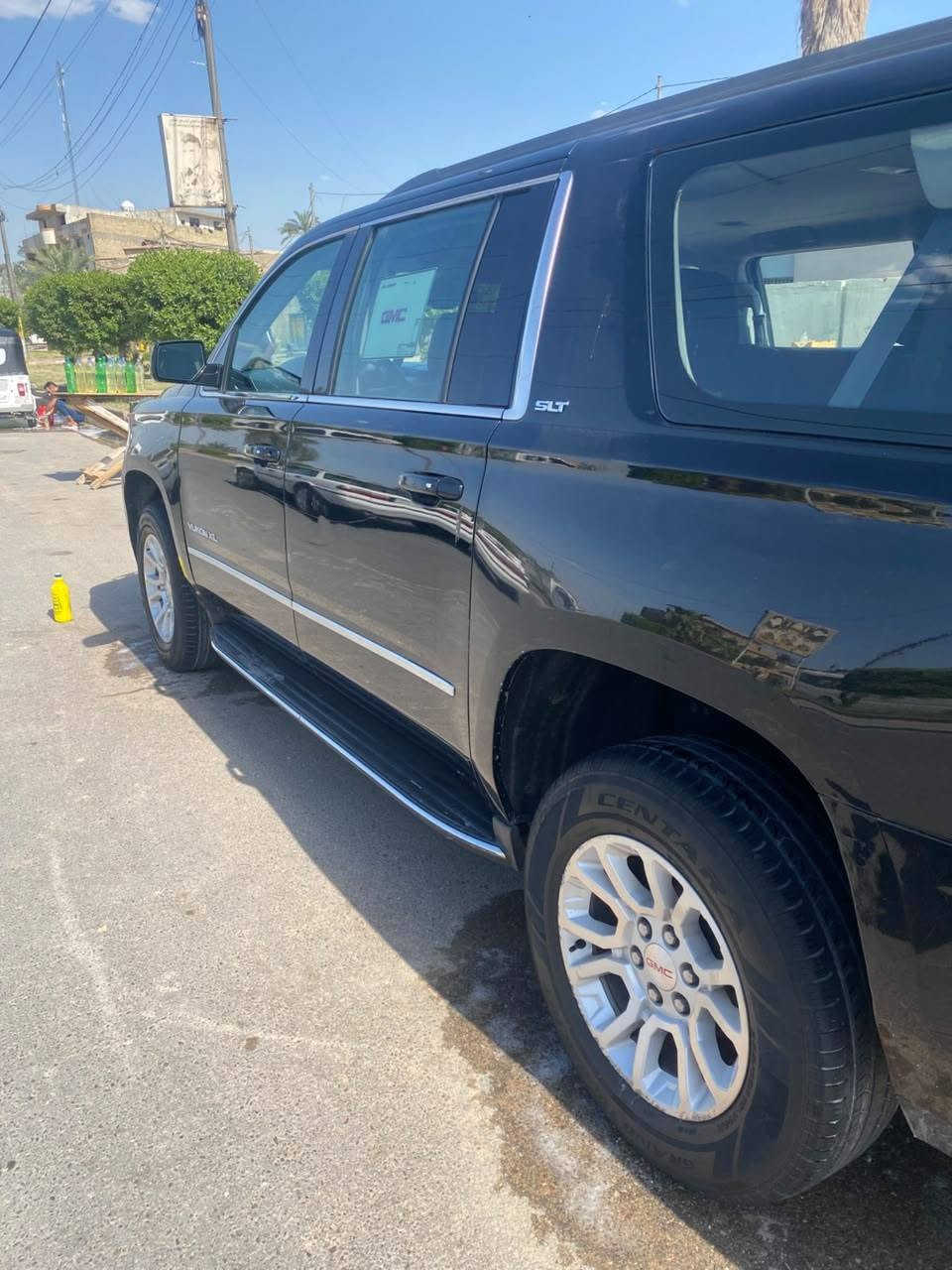 سلام عليكم جمسي موديل 20 سياره وارد كندي بدون صبغ ولا ضربه مكفوله بيه بارد قليل فول مواصفات ما عده فتحت سقف سياره جاهزه من كل نواحي بدون اي نقص السعر 33 يعني تلث شدات وتلاثين ورقه وبيه مجال لشراي 
رقم تليفون ***********
