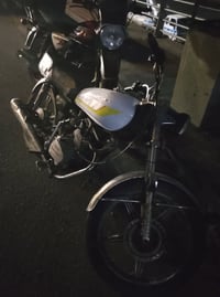 ايراني للبيع ١٥٠ الف بيه نواقص مكاني الاعضميه  07723648956