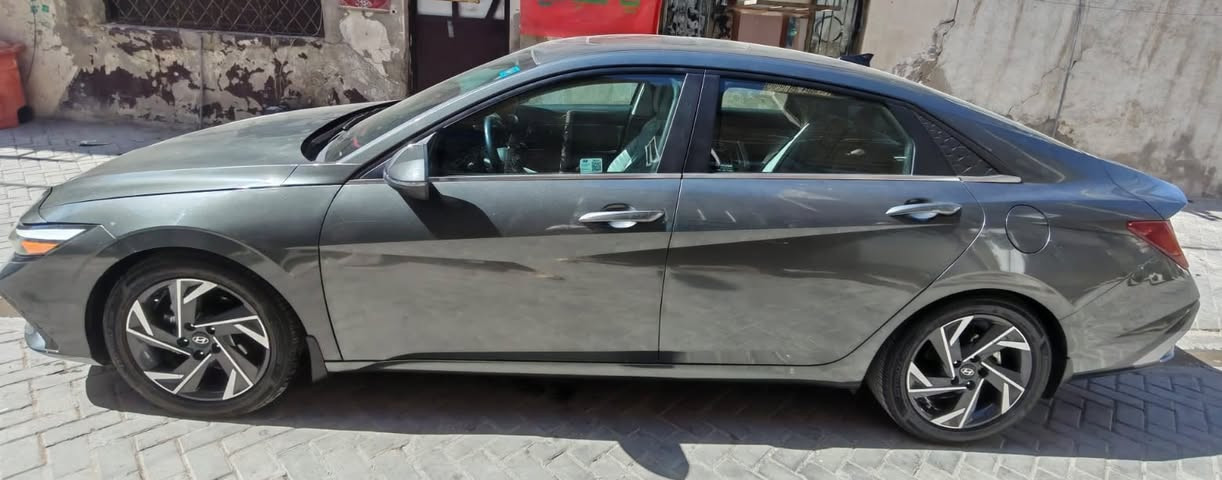 سلام عليكم

النتره هايبرد مديل 2024

ماشيه 34 mi

1ـ  فول مواصفات 1 / 1

2ـ بصمه ـ بصمه صندوق ـ  بصمه بيبان - فتحة سقف 

3ـ حساسات أمامية وخلفية 

4ـ تحديد مسار ـ تثبيت سرعه -رادار جانبي

5ـ شاشه متصله كشنات جلد تدفئه تبريد 

سياره فول مواصفات للاخير 

حادثه جاملغ وبنيد مصلحات ومصبوغات ايرباك استيرن فقط

مكان  بغداد 

***********
