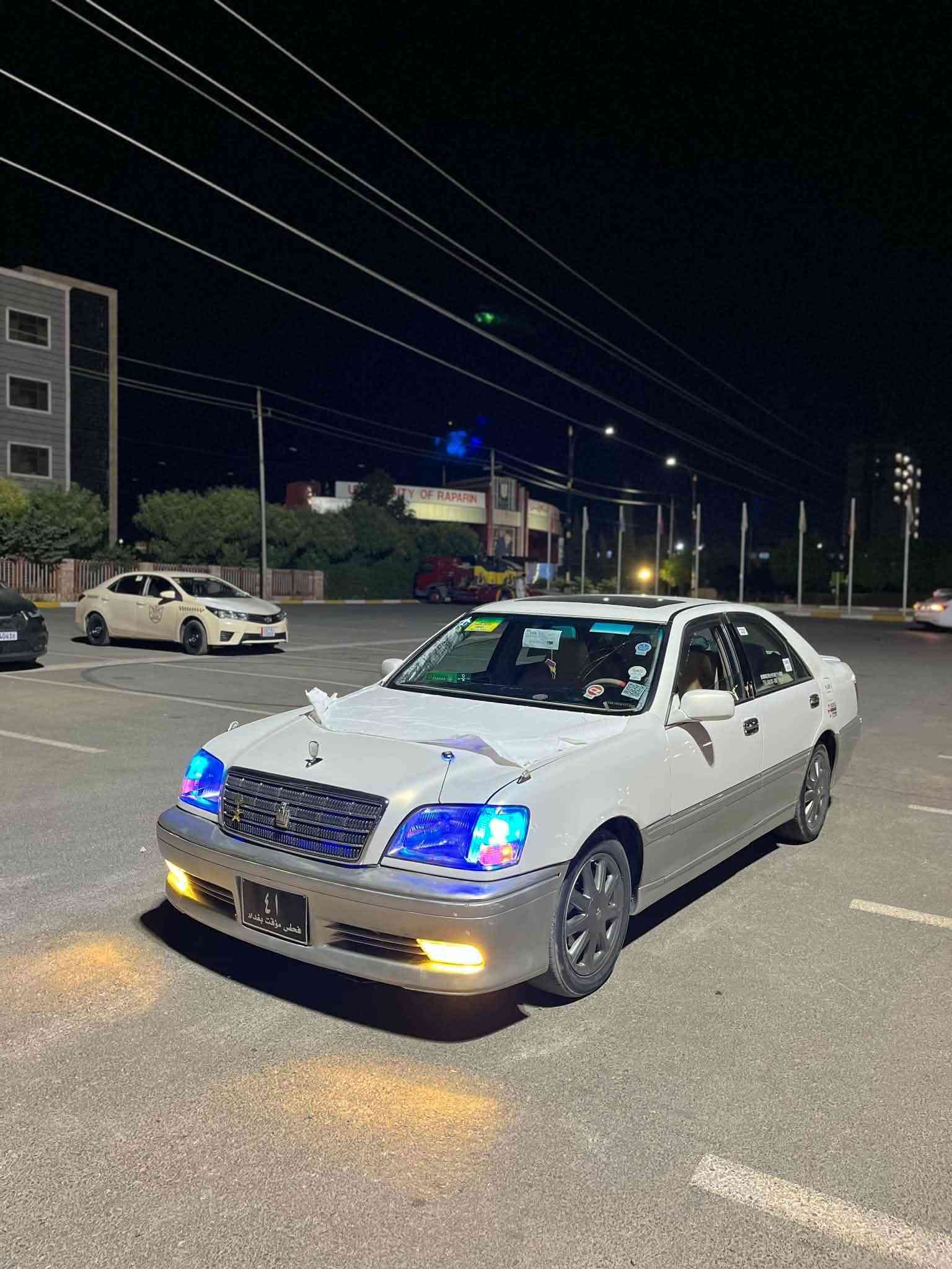 بەناوی خوای گەورە
شتی نمونە و دانسقەیی لۆک
مەلیکەکڕاون (مــــووس)مــۆزی
مۆدێل 2003 
کۆد و بارکۆدی وەرگرتوە
تەنها شوێن مووسی یەک جەمەلەخی پیشی بۆیاخە  
بیدەحمولیدراو 
مەکینەدیفۆری بچوک
یەک دووگمە
ناوزەرد
ویل نەجمەی نەوتی لەژیرە
برێکی بەستراوە
لایت و بەگ لایت کڕیستاڵ 
ئاوێنەشەفت 
چوارجام ئۆتۆ
تەبریدساردووگەرم
شاشە
چوار تایە و ویلی لۆک
بێ چاڵوشوخت
لەدەعامی بۆدەعامی هەمووگیانی بەشەرت
بۆحیبوحارمەگەری تەنها سەیاقی ئەویت  
محامەلەمەکە تائەجیەترای
کەوەک رسمەکان نەبو یان جوانترنەبو مەسروفت لەسەرمن
سحری 49مەجالیکی برایانە 
***********
