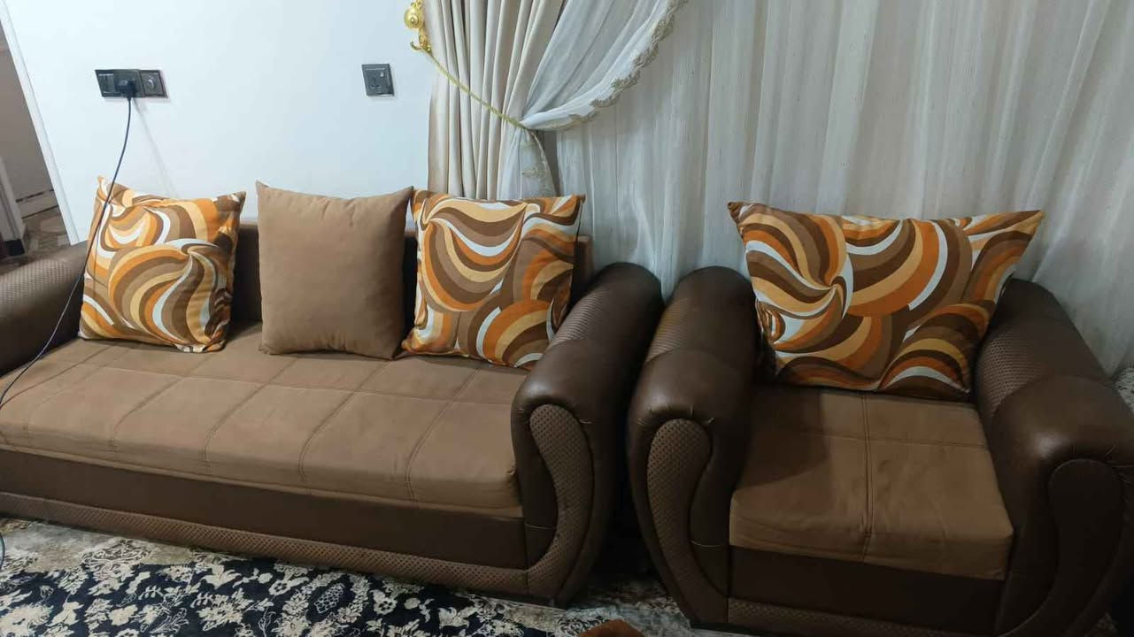 مكلف بلنشر 
تخم تركي 10 مقاعد نضيف مع كوشات العنوان الخاجيه للأستفسار *********** واتساب دهل اوران, واسط
