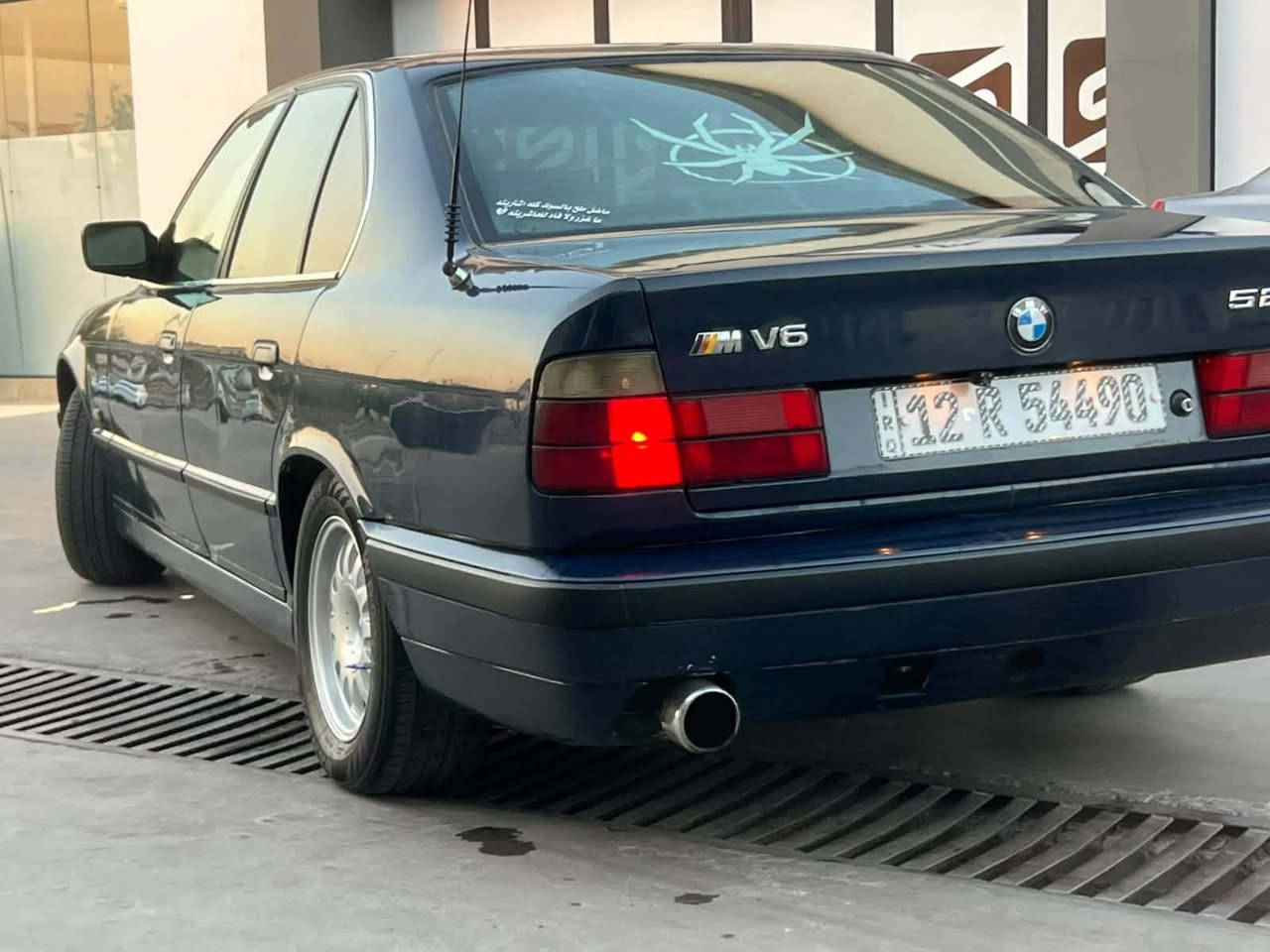 سلام عليكم سياره للبيع بي ام حجم 520 طخم /تواير جديد ويل كب صقر تبريد شغال  كابرون بانزين موجود السعر 53 ومجال رقم الهاتف/***********/كورك ‏‪***********‬‏
