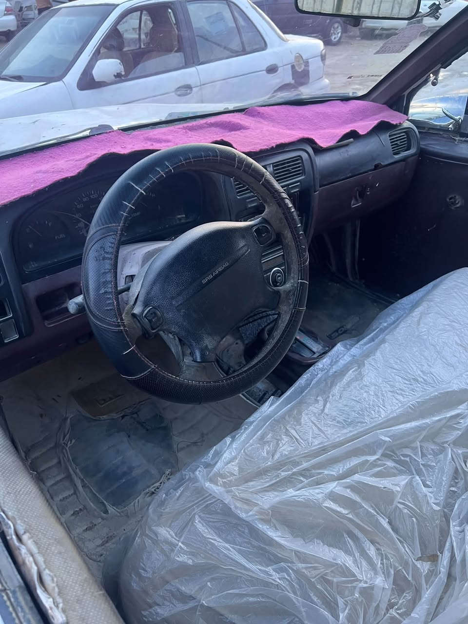 نيسان بيكب • ١٩٩٣ • اوتوماتيك