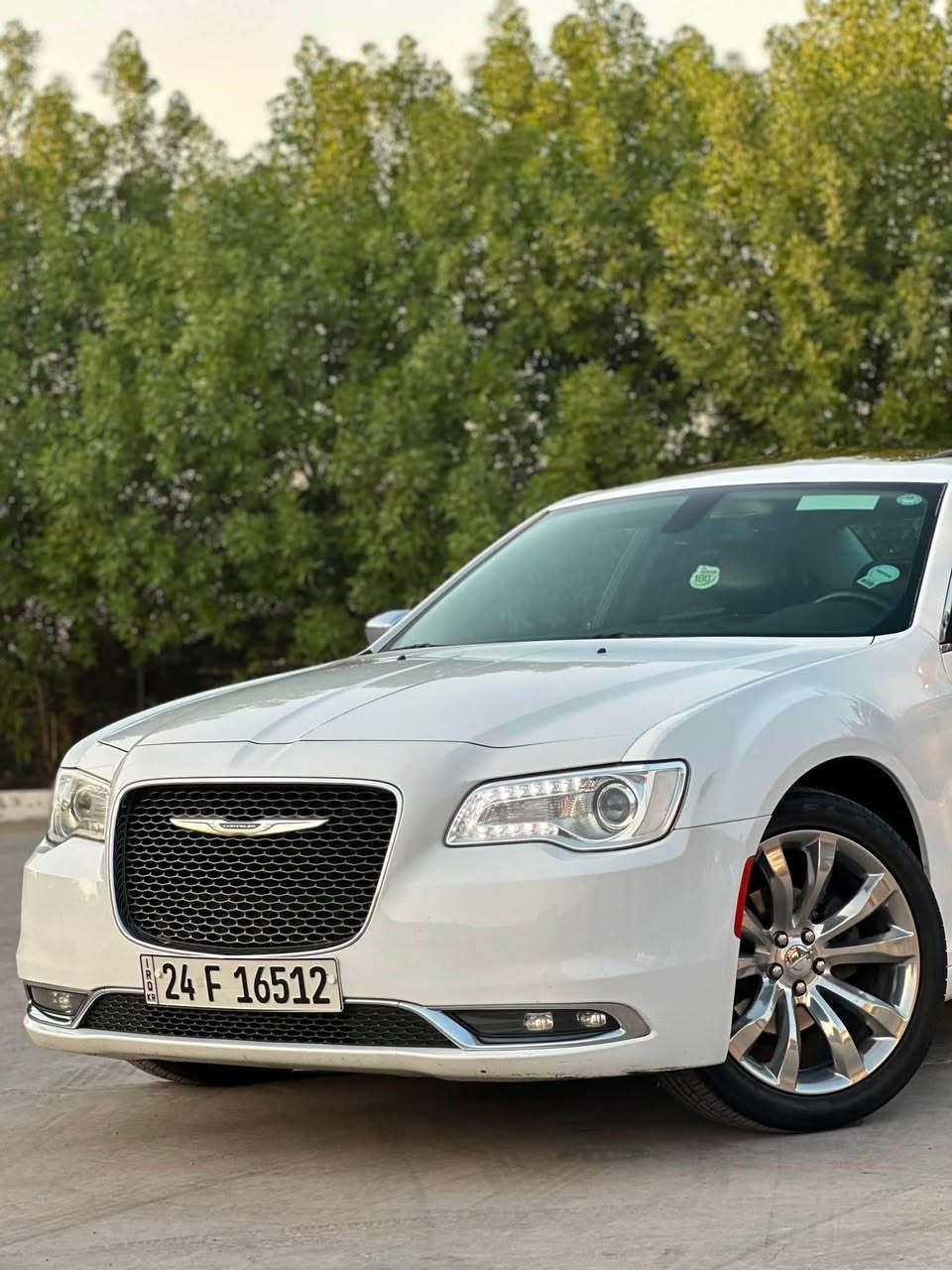 Chrysler 300c 2019 clean title
السلام عليكم كرايسلر 300C موديل 2019 كفالة كلين تايتل
المواصفات 🛑:
السيارة فول مواصفات 
بانوراما
مقاعد امامية تدفئة + تبريد 
مقاعد الامامية تحكم كهربائي
خزن ميموري
مقاعد خلفية تدفئة
بردة خلفية 
شاشة كار بلي واندرويد اوتو
كامرة خلفية دوارة
سيستم صوت الباين بلادي 
وباقي المواصفات المعروفة 
السيارة رقم دهوك الجديد
ملاحظة🛑:
السيارة بيها بارد واحد فقط باقي السيارة كفالة
للاستفسار الاتصال :

***********‬

***********
