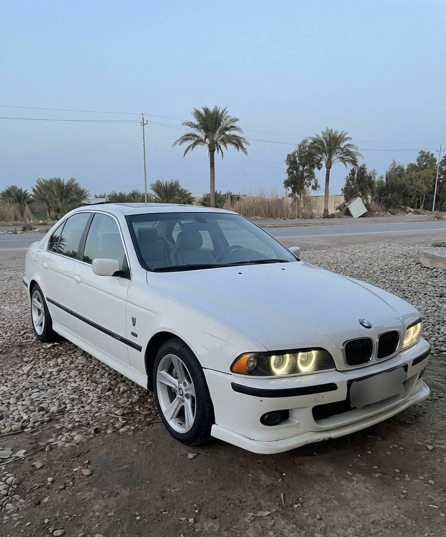 السلام عليكم
صقر 735 مديل V8  96 اصل
كير  مكينه جدد 
كهربائياته كله شغاله 
باتري جديد 
 تخم تاير جديد 
جام كله شغال
لايتات منضومه زنون
سياره جاهزه مال جناي ربع ما تخسر عليه 
رقم سليمانيه انكليزي باسمي
السعر 75 بيه مجال
الرقم ***********
