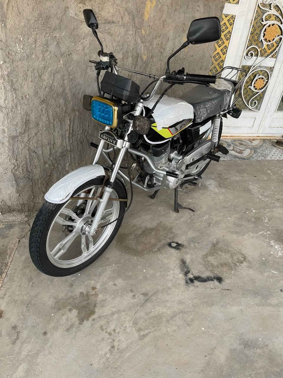 ايراني • موديل ٢٢ • نضيف