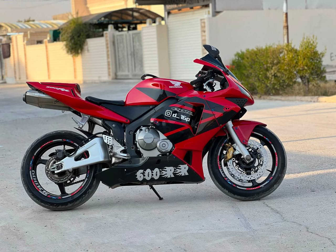 سەرەتا بەناویی خواگیان
هۆندا 600RR مۆدێل 2004 مەکینە کەبس بەشەرت هه 

مو گياني بێ عەیبە  دوکەڵ و بوخار وسەوتی تیانیە کارەبای 

مەزبوتە هەتاحەزەکەیت جوانە ماڵەکە ✨❤️‍🔥

شوێن خانەقین //***********
