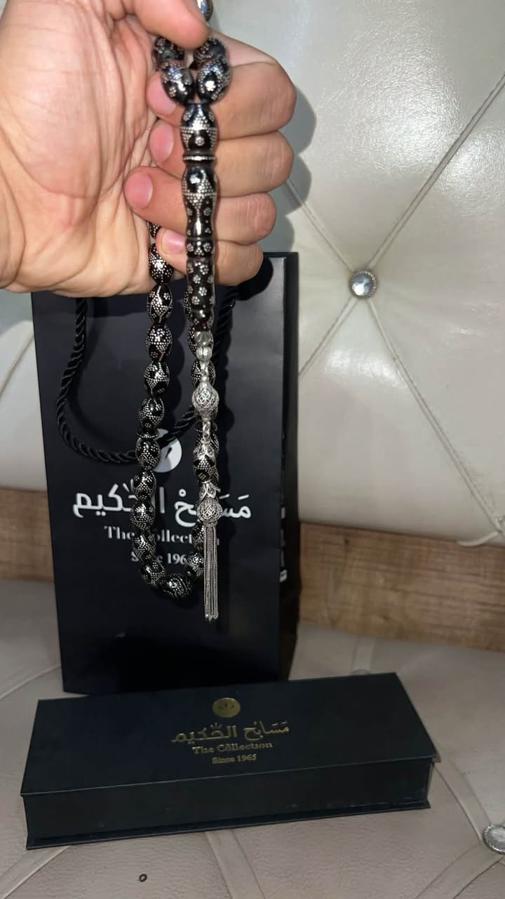 سبحه يسر ماخذهه من الحكيم ب٤٠٠ رايدهه ب250 قفلهه ***********
