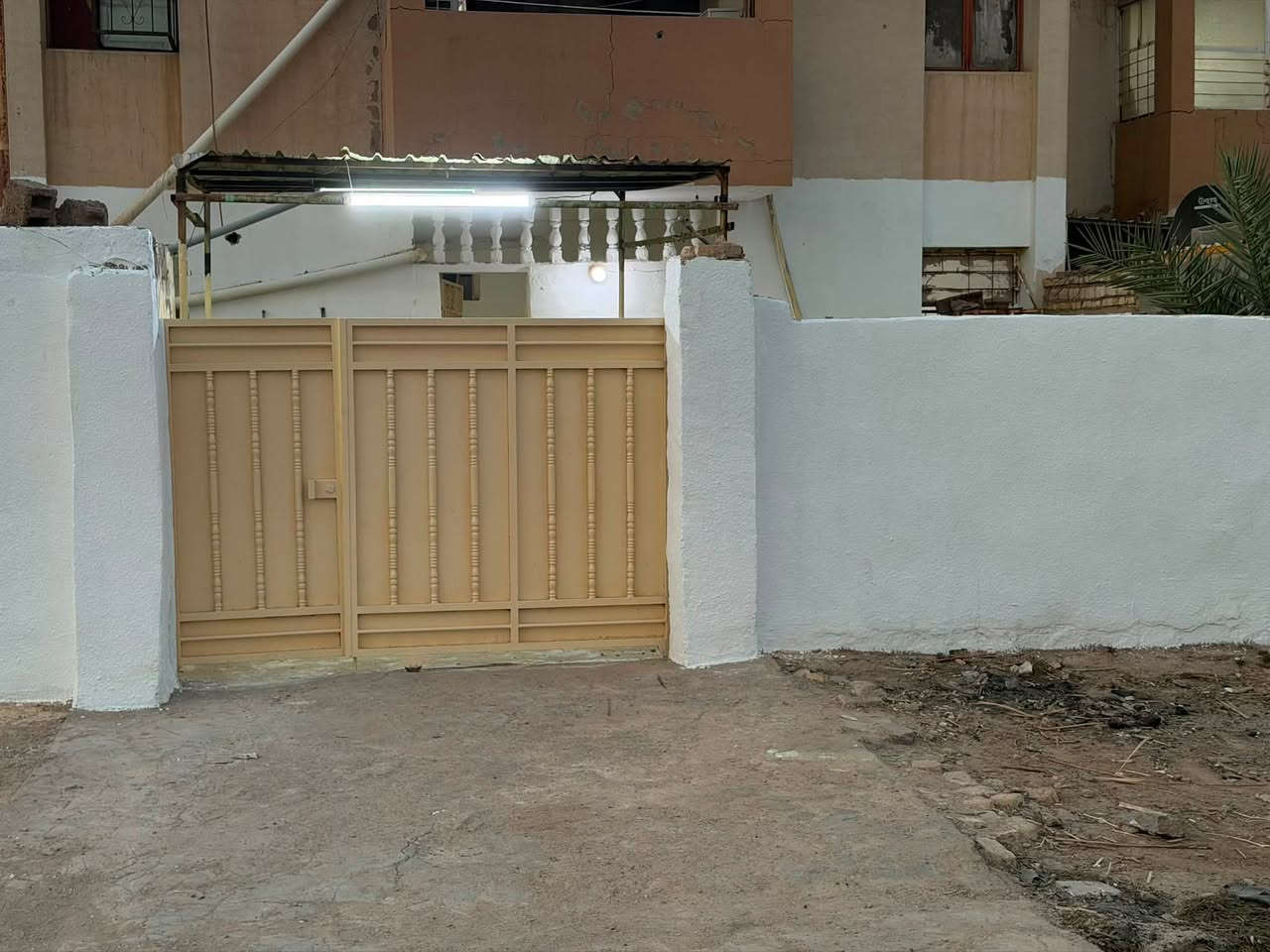 شقة • طابق أرضي • العمارات الجديدة