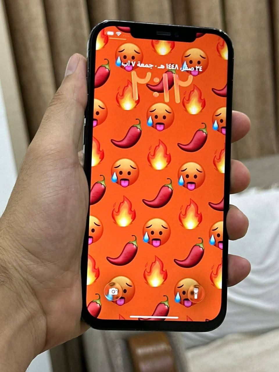 تحيه طيبه للجميع اقره تفاصيل وشوف صور 12 برو ماكس ذاكره 256 نموذج m نضافه 95 جهاز مبدل شاشه بطاريه وكامره جهاز شغال شحن نت مخابره تصال كاميرته صوته هزازه شغالات سعر 250 الف قفل قفل قفل غير قابل العمله مكلف بل نشر مكاني بغداد *********** جهاز ماستر شرق اوصط
