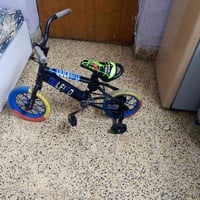 باسكل أطفال • حجم ١٢ • نضيف