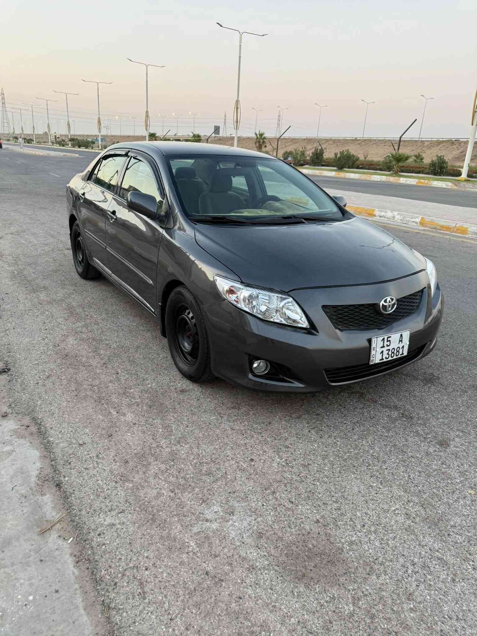 تحيه طيبه للجميع كورلا رقم انبار انكليزي موديل 2010 امريكي السياره صبغ حزام جماليه ع ايدي اثر جراد وعندي تصوير قبل الصبغ درايم شفتات جدد دسكات فلنجات تبريد جاهز منضومه فيت بم وبلكات كله جديد محرك المرغوب 1800 جديد كير جديد السياره متعوب عليه كلش وجاهزه من دعاميه للدعاميه السعر 95 مجال بسيط جدا مكان السياره الانبار فلوجه قرب  سيطرة دخول فلوجه رقم الاتصال 
ابو انس ***********
