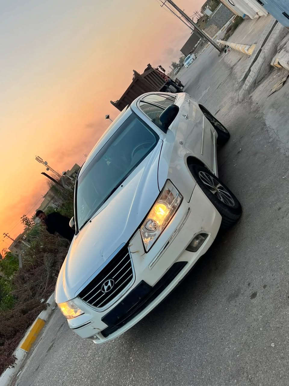 سوناته 2009 خليجي  محرك 2000دوش رقم بصره دولي  سياره فول المواصفات فتحه كشنات جلد كشن حار شاشه برده خلفيه اشاير جانبيه كامره دواره سياره جاهزه مكينه وكير حداديه تبريد تخم تاير مابيه نقص سياره مابيه ضربه مبدل باب خلفي وبيه رشات صبغ جماليه 
مكانه ناصريه سعره 83 وبيه مجال ***********
