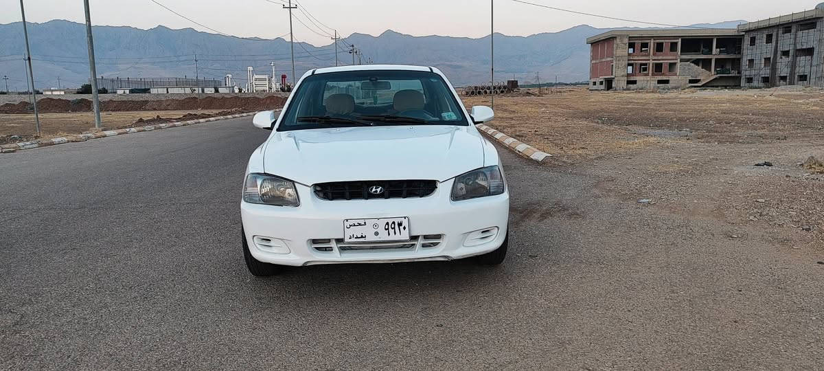 بةناوى خوا سلأو هؤندا اكسينت 2002 سةيارةكة 300 هةزار رؤشتووة ئارمي پلاستيكي سليماني بةشةرتي ئارموو ئةوةليات گيروو مةكينةي بةشةت تةبريت ساردوو گةرمي بةسةرت كامل كارةباي بةشةرت 4 تايةي تازةي لةسةرة تةقةو رةقةي نية ماشااللة نموونةية سعري 33 گةلأو كةمئ مةجال ***********
