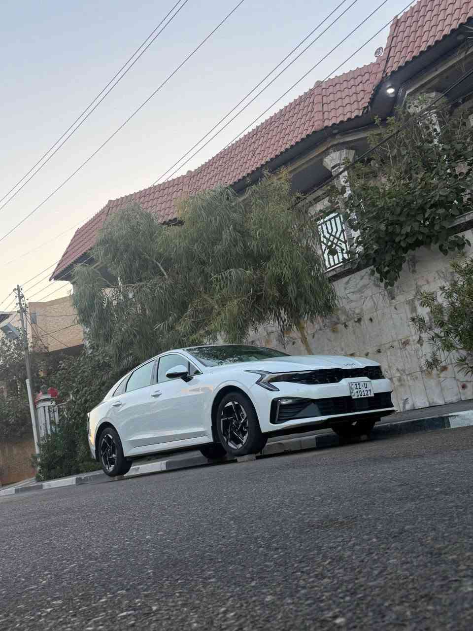 للبيع  كيا K5 2025 خليجي وكالة NIM
الفئة: EX
محرك 2.5 GDI
قير أوتوماتيك 8 سرعات
خليجي وكالة NIM
صناعة كورية
شاشة كبيرة
عدادات رقمية
كاميرا خلفية
حساسات أمامية وخلفية
إضاءة LED
بصمة تشغيل ودخول
جنوط ألمنيوم
وبعد هواي مواصفات  
 الممشى: 22 ألف كم (قابل للزيادة)  السعر: 223 ورقة (قابل للتفاوض)مجال قليل 
 السيارة على الكفالة  ما عدا بارد بالصندوق راجع بلاد  السيارة نظيفة جدًا على وضع الوكاله
رقمي : *********** البصرة, العراق
